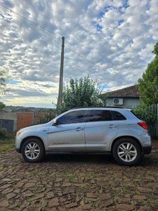 Carro 2.0 4X4 AWD 16V GASOLINA 4P AUTOMÁTICO