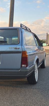 Carro 1.8 SURF 8V GASOLINA 2P MANUAL