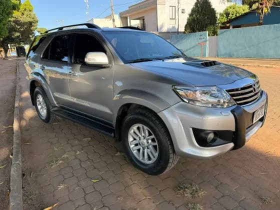 Carro 3.0 SRV 4X4 7 LUGARES 16V TURBO INTERCOOLER DIESEL 4P AUTOMÁTICO