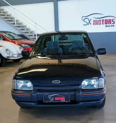 Carro 1.8 GUARUJÁ 8V GASOLINA 4P MANUAL