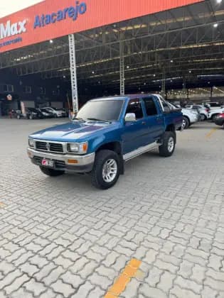 Carro 2.4 4X2 CD 8V DIESEL 4P MANUAL