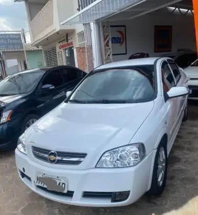 Carro 2.0 MPFI ADVANTAGE 8V FLEX 4P MANUAL