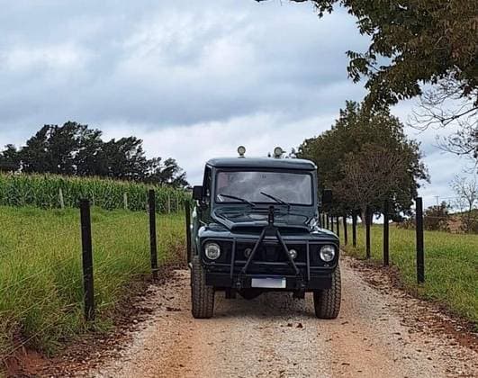 Carro 2.3 4X4 PICK-UP MANUAL
