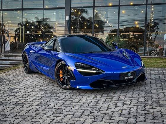Carro 4.0 V8 TURBO GASOLINA SSG