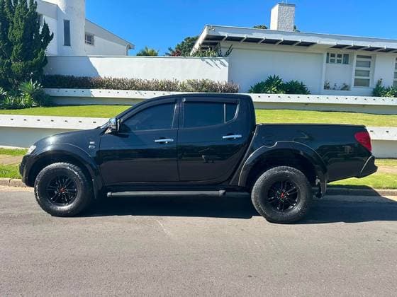 Carro 3.2 HPE 4X4 CD 16V TURBO INTERCOOLER DIESEL 4P AUTOMÁTICO