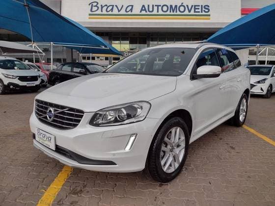 Carro 2.4 D5 MOMENTUM DIESEL AWD 4P AUTOMÁTICO