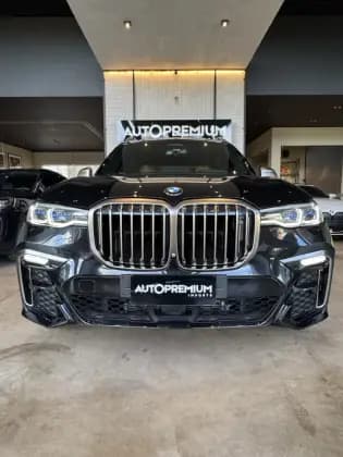 Carro 4.4 V8 GASOLINA M50i STEPTRONIC