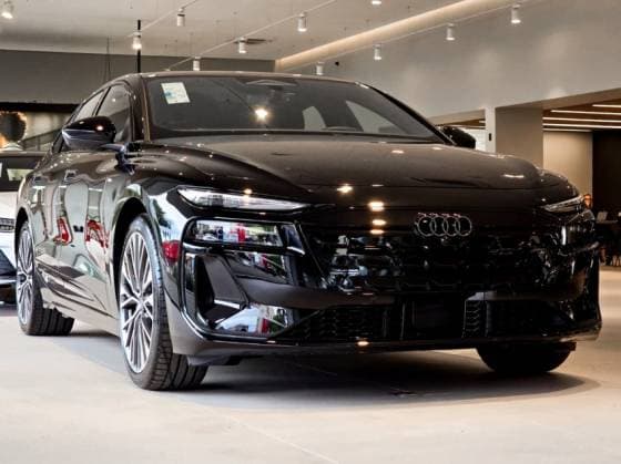 Carro 100 KW ELÉTRICO SPORTBACK PERFORMANCE BLACK