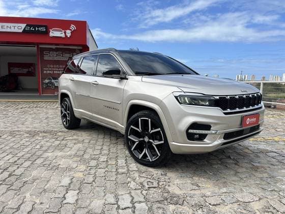 Carro 2.0 TD380 TURBO DIESEL OVERLAND AT9