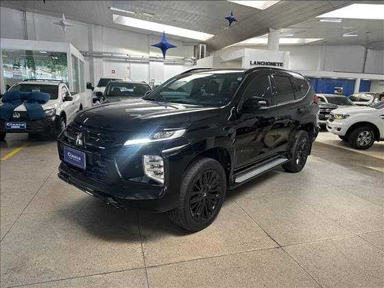 Carro 2.4 16V MIVEC TURBO DIESEL LEGEND BLACK AWD AUTOMÁTICO