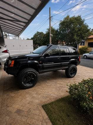 Carro 5.9 LIMITED LX 4X4 V8 16V GASOLINA 4P AUTOMÁTICO