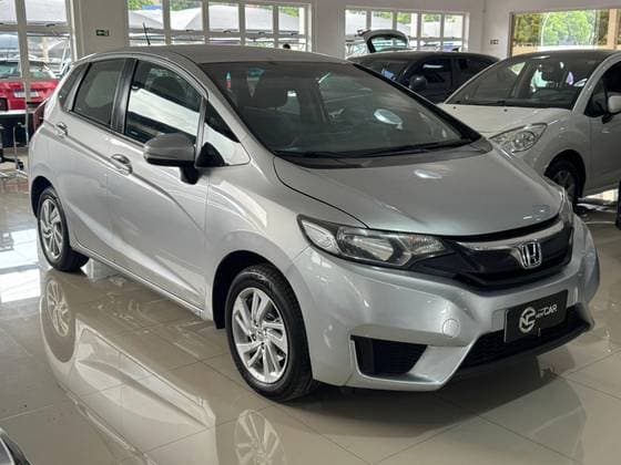 Carro 1.5 LX 16V FLEX 4P MANUAL