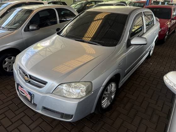 Carro 2.0 MPFI ADVANTAGE 8V FLEX 4P AUTOMÁTICO