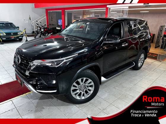 Carro 2.8 D-4D TURBO DIESEL SRX 7L 4X4 AUTOMÁTICO