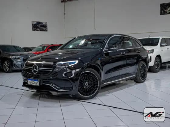 Carro AMG LINE 4MATIC ELÉTRICO