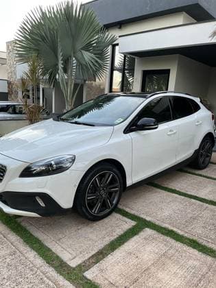 Carro 2.0 T5 CROSS COUNTRY AWD TURBO GASOLINA 4P AUTOMÁTICO
