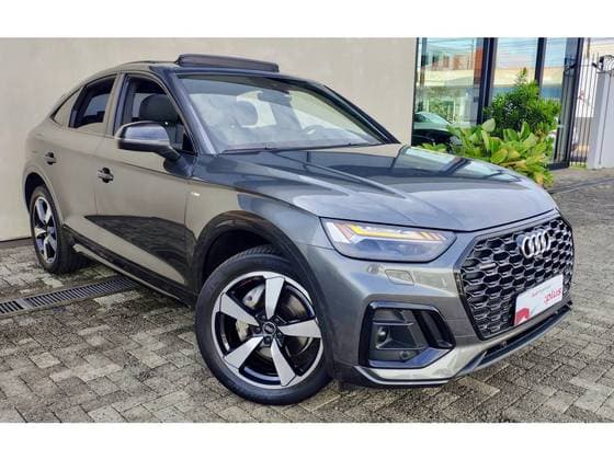 Carro 2.0 45 TFSI GASOLINA SPORTBACK S LINE BLACK QUATTRO S TRONIC