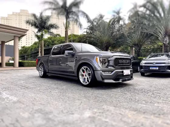 Carro 5.0 V8 SHELBY SUPER SNAKE 4WD SELECTSHIFT