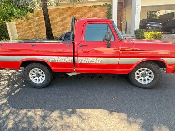 Carro 3.9 SUPER SÉRIE 4X2 CS 8V TURBO DIESEL 2P MANUAL