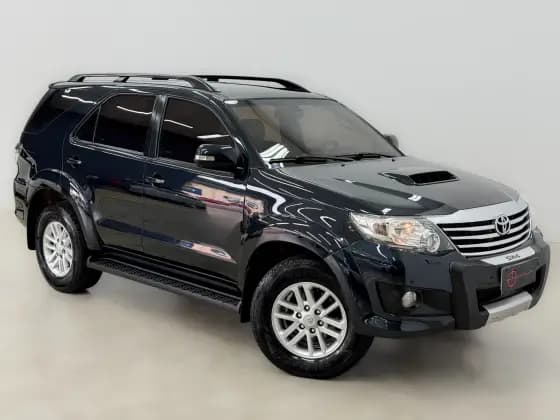 Carro 3.0 SRV 4X4 16V TURBO INTERCOOLER DIESEL 4P AUTOMÁTICO