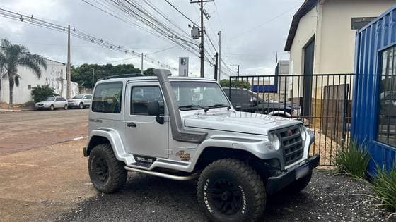Carro 3.2 TGV 4X4 16V TURBO DIESEL 2P MANUAL