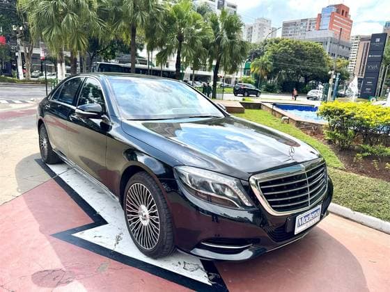 Carro 4.7 V8 32V BITURBO GASOLINA 4P AUTOMÁTICO