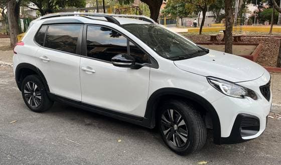 Carro 1.6 16V FLEX ALLURE 4P AUTOMÁTICO
