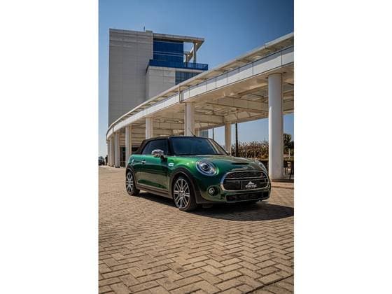Carro 2.0 16V TWINPOWER GASOLINA S CABRIO STEPTRONIC