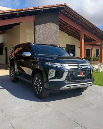 Carro 2.4 16V MIVEC TURBO DIESEL HPE-S AWD AUTOMÁTICO