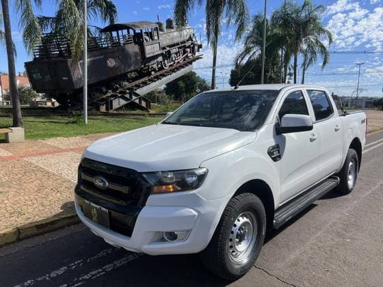 Carro 2.2 XL 4X4 CD 16V DIESEL 4P MANUAL