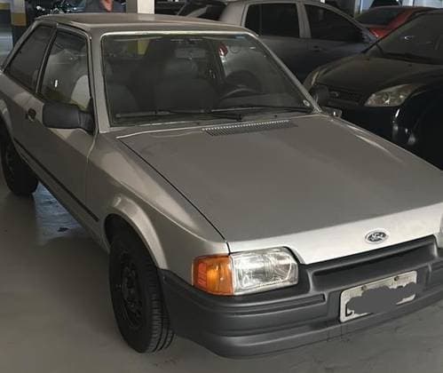 Carro 1.6 L 8V ÁLCOOL 2P MANUAL