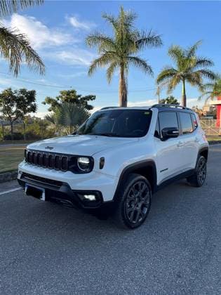 Carro 1.3 T270 TURBO FLEX S 4X4 AT9