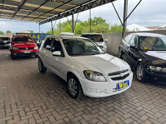 Carro 1.0 MPFI LT 8V FLEX 4P MANUAL