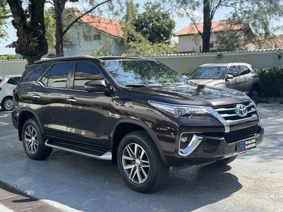 Carro 2.8 SRX 4X4 7 LUGARES 16V TURBO INTERCOOLER DIESEL 4P AUTOMÁTICO