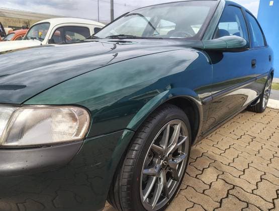Carro 2.2 MPFI GLS 8V GASOLINA 4P MANUAL