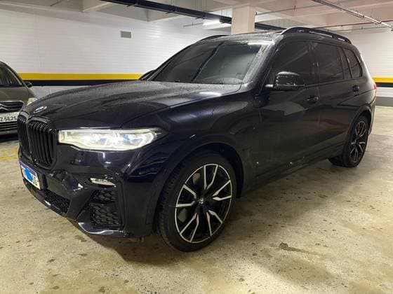 Carro 4.4 V8 GASOLINA M50i STEPTRONIC