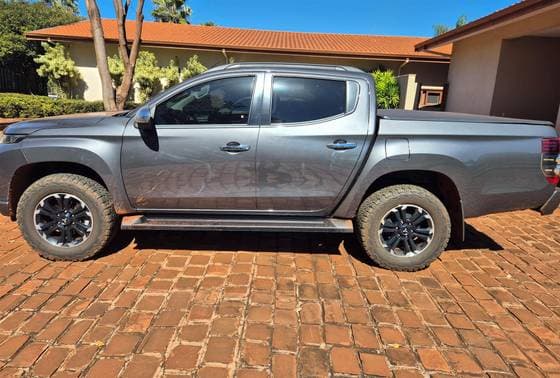 Carro 2.4 16V TURBO DIESEL SPORT HPE CD 4P 4X4 AUTOMÁTICO