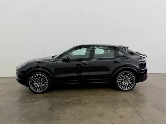 Carro 3.0 V6 E-HYBRID COUPÉ PLATINUM EDITION AWD TIPTRONIC S