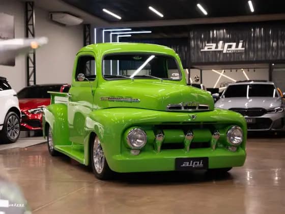 Carro V8 GASOLINA 2P MANUAL