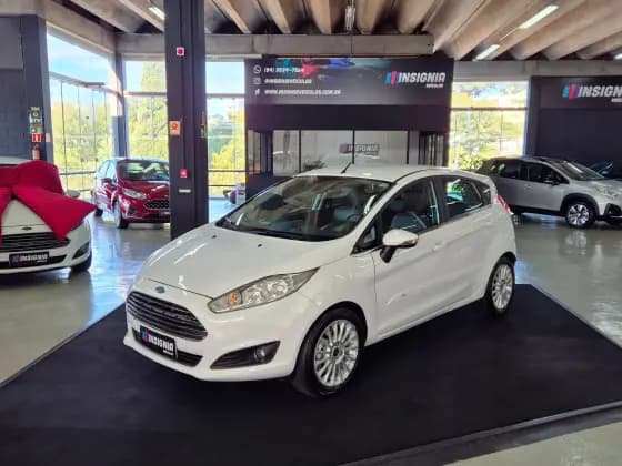Carro 1.6 TITANIUM HATCH 16V FLEX 4P POWERSHIFT
