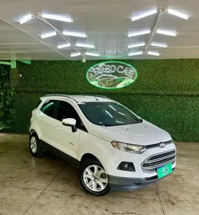 Carro 1.6 TITANIUM 16V FLEX 4P MANUAL