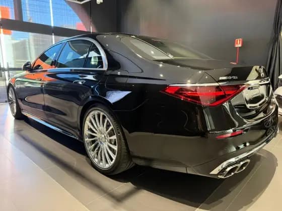 Carro 4.0 V8 TURBO PHEV E PERFORMANCE 4MATIC+ SPEEDSHIFT