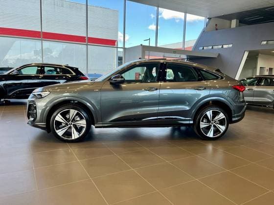 Carro 2.0 TFSI GASOLINA SPORTBACK S LINE QUATTRO S TRONIC