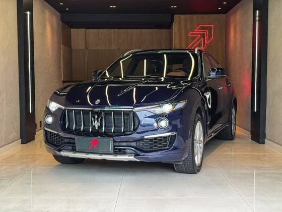 Carro 3.0 V6 TURBO GASOLINA Q4 AUTOMÁTICO