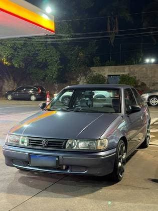 Carro 1.8 GLI 8V GASOLINA 2P MANUAL