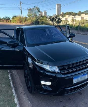 Carro 2.0 DYNAMIC BLACK 4WD 16V GASOLINA 4P AUTOMÁTICO