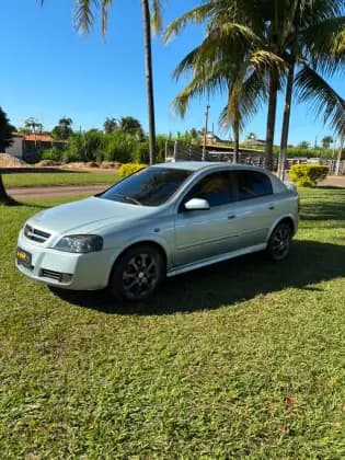Carro 2.0 MPFI ADVANTAGE SEDAN 8V FLEX 4P MANUAL