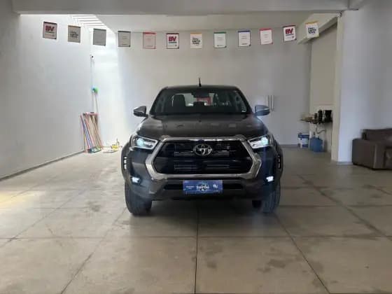 Carro 2.8 D-4D TURBO DIESEL CD SRX PLUS 4X4 AUTOMÁTICO