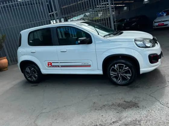 Carro 1.3 FIREFLY FLEX SPORTING 4P MANUAL