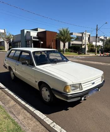 Carro 1.6 L 8V ÁLCOOL 2P MANUAL